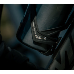 Флягодержатель Elite Rocko Carbon Черный Белый