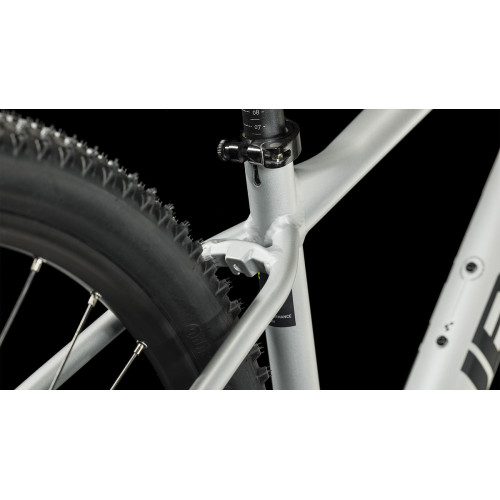 Cube Attention SLX 29 (2023)