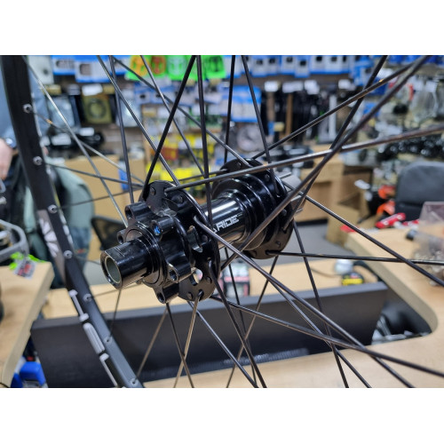 Заднее колесо велосипеда 29 дюймов RIDE Boost 148х12/Helix TR27