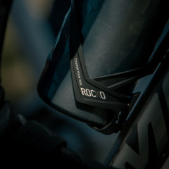 Флягодержатель Elite Rocko Carbon / Матовый Черный    
