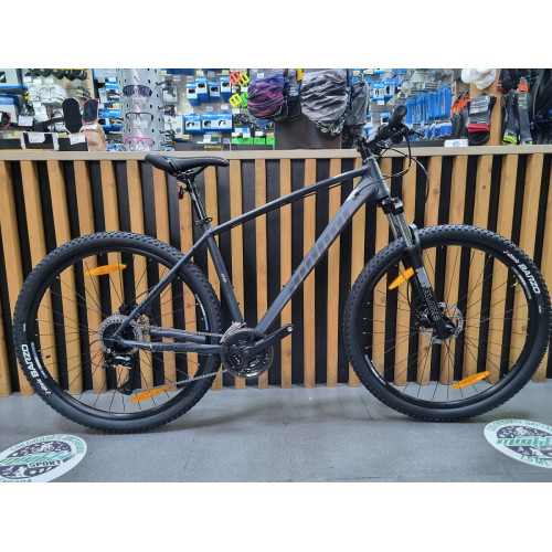 Author Mistral 29 (2024)